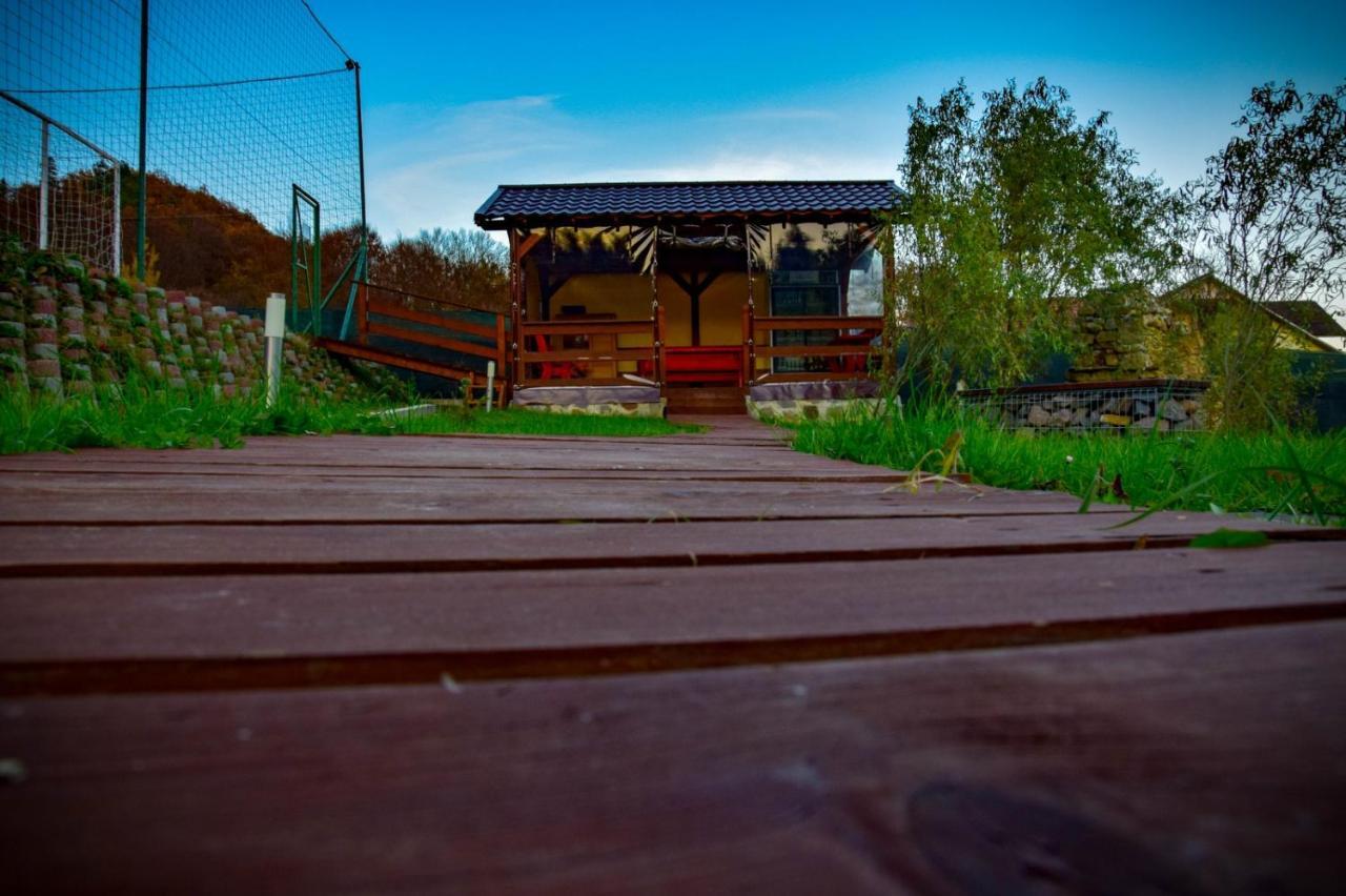 Green Property Dofteana Екстериор снимка
