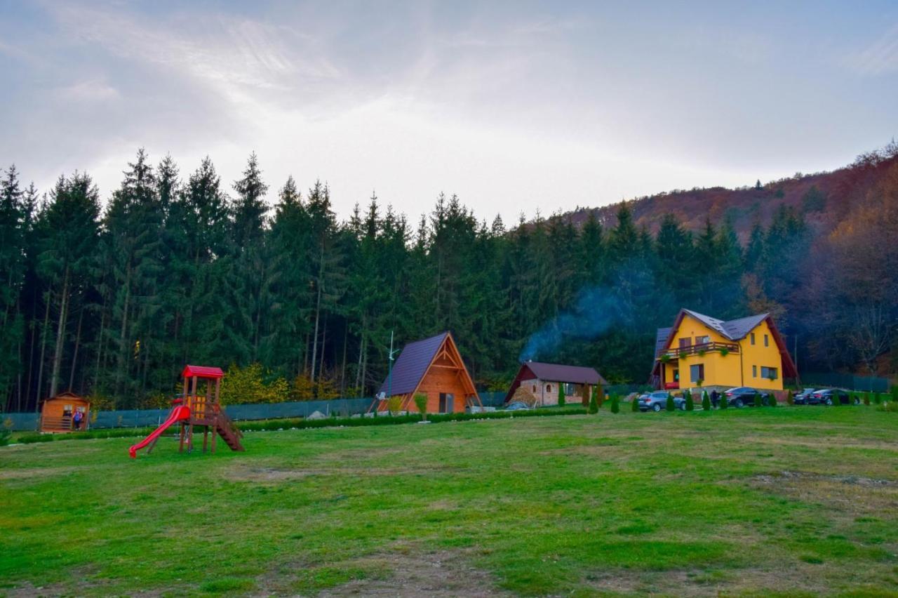 Green Property Dofteana Екстериор снимка
