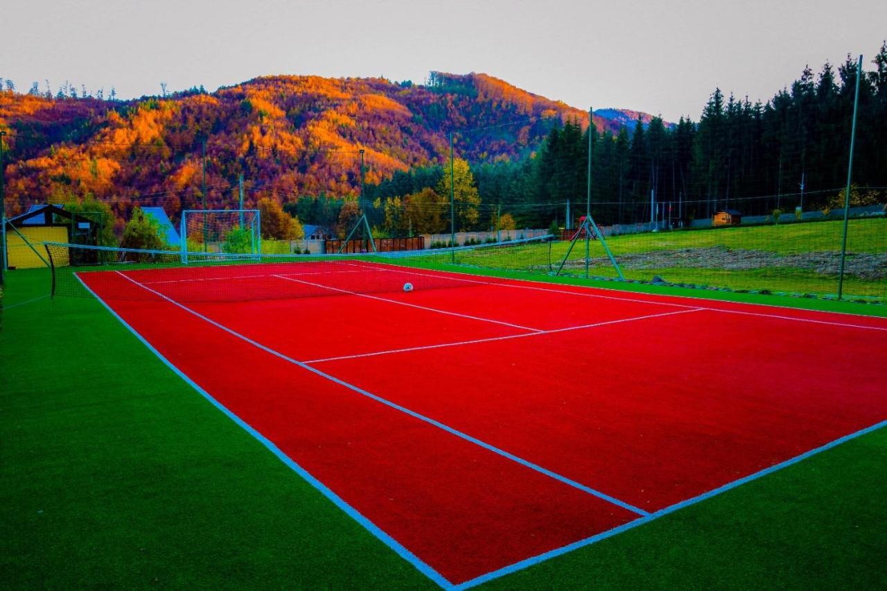 Green Property Dofteana Екстериор снимка