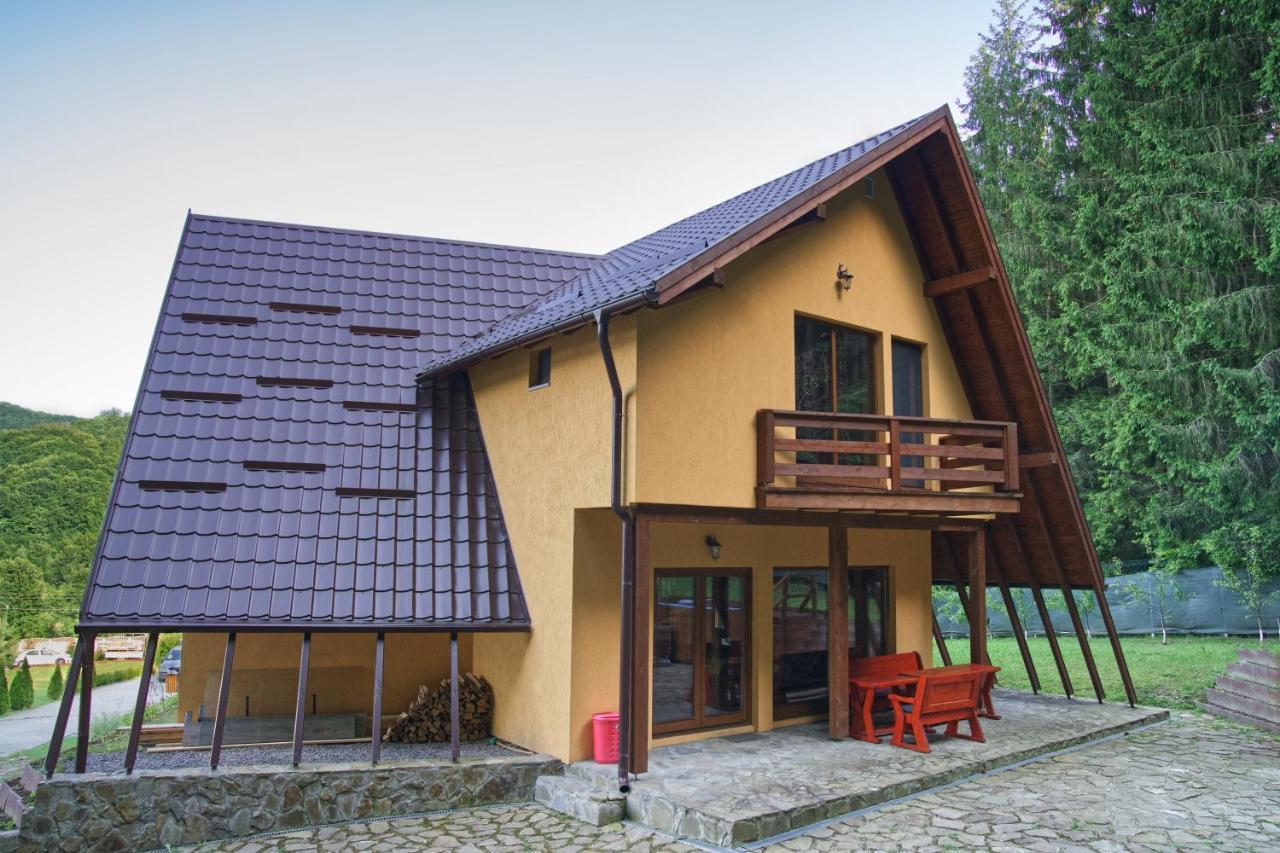Green Property Dofteana Екстериор снимка