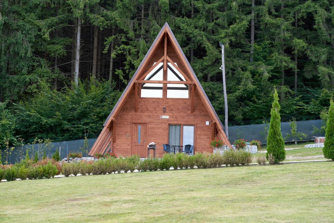 Green Property Dofteana Екстериор снимка