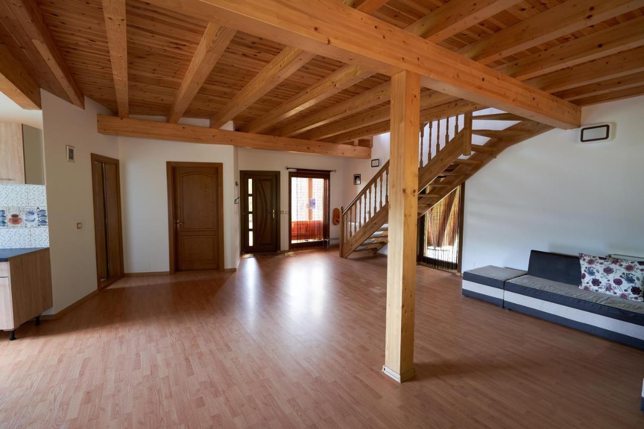 Green Property Dofteana Екстериор снимка