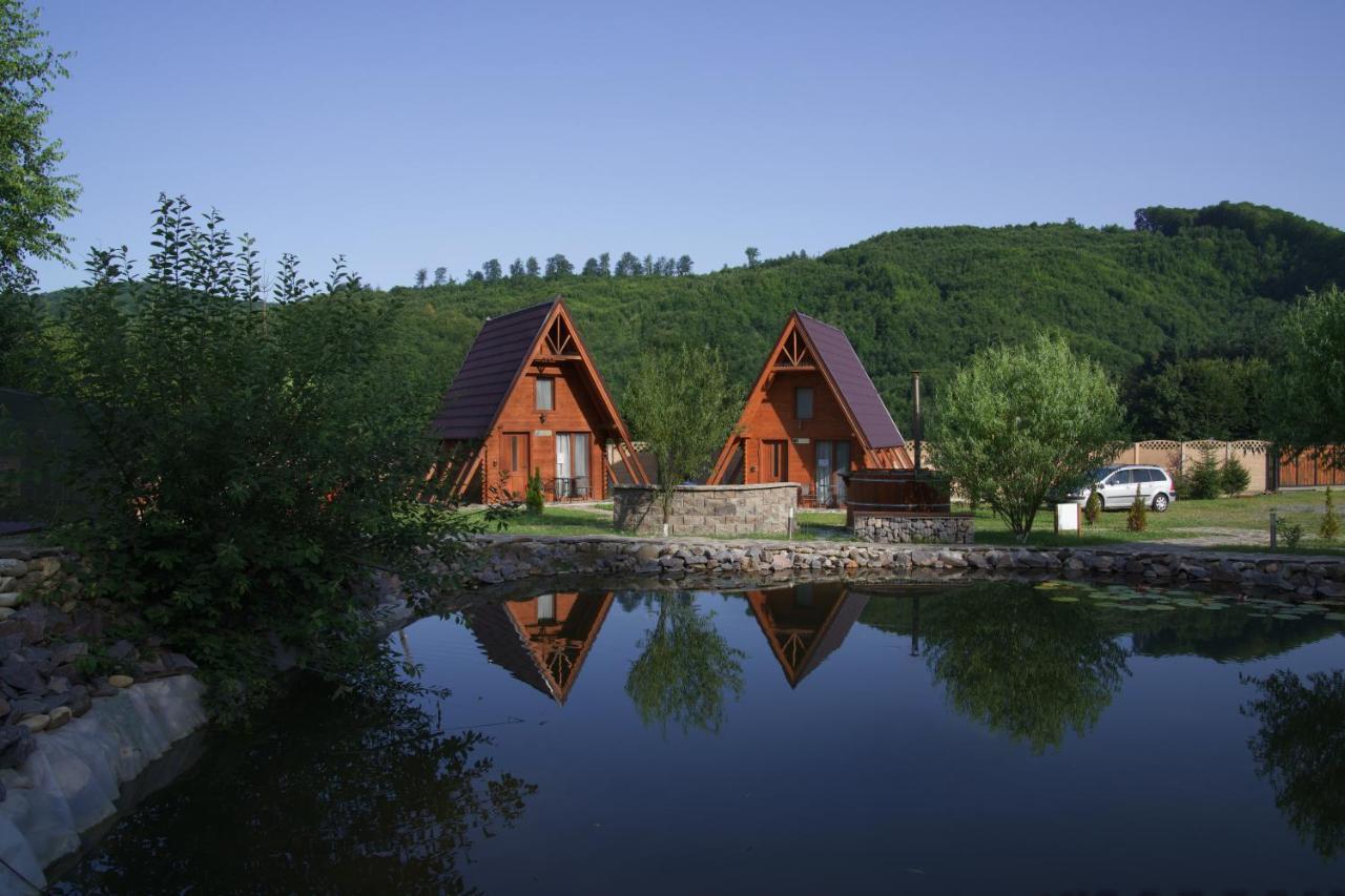 Green Property Dofteana Екстериор снимка