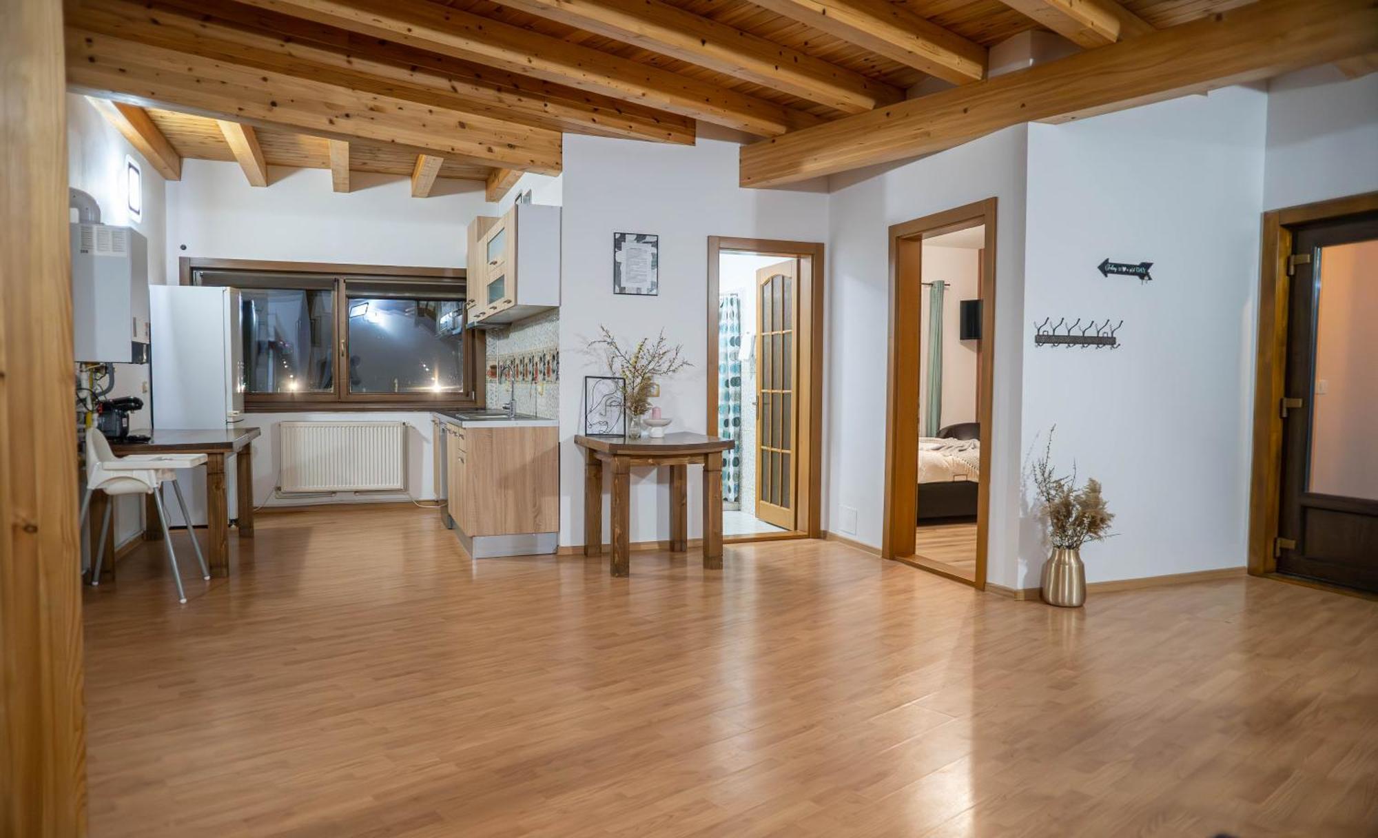 Green Property Dofteana Екстериор снимка